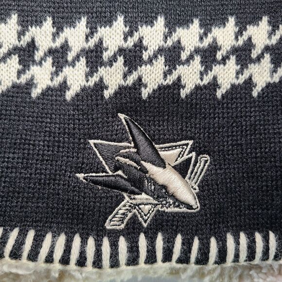 San Jose Sharks NHL Zephyr Adult Black Beanie w/ Tassels Winter Hat Beanie NWT - Picture 3 of 10